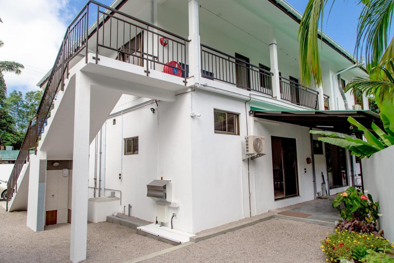 Riverside Mount Simpson - Seychelles Island Beau Vallon  Eksteriør billede